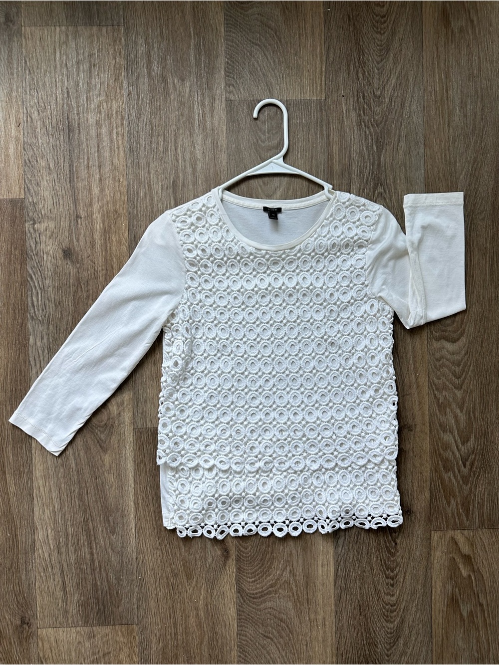 J. Crew White Circle Crochet Lace Overlay Long Sleeve Top Tee Shirt XS Boho